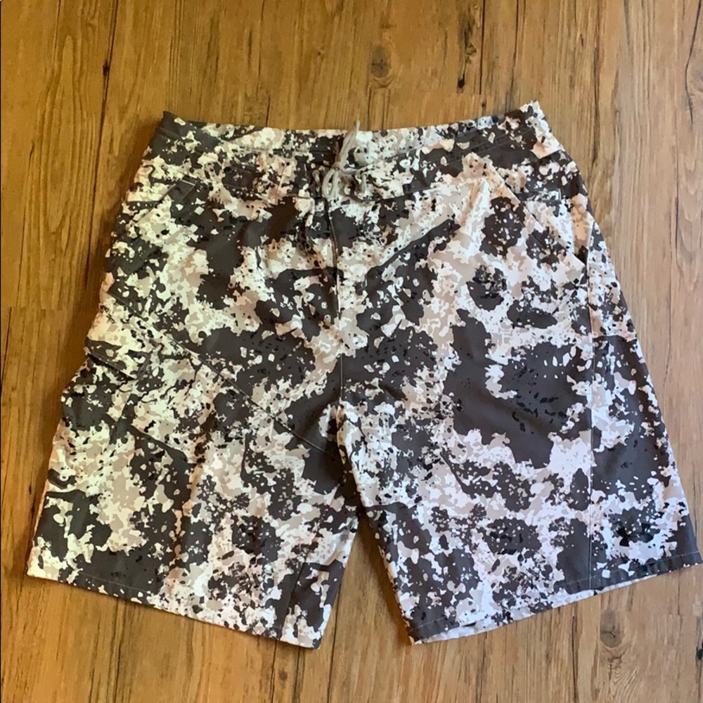 Under Arnour Men’s Board Shorts